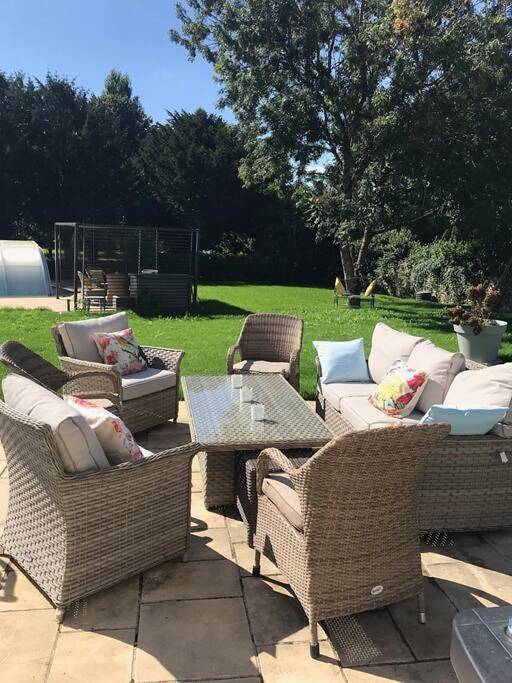 Location de vacances pour 12 personnes, avec jardin ainsi que vue et piscine, animaux acceptés à Bernay-Saint-Martin - 3