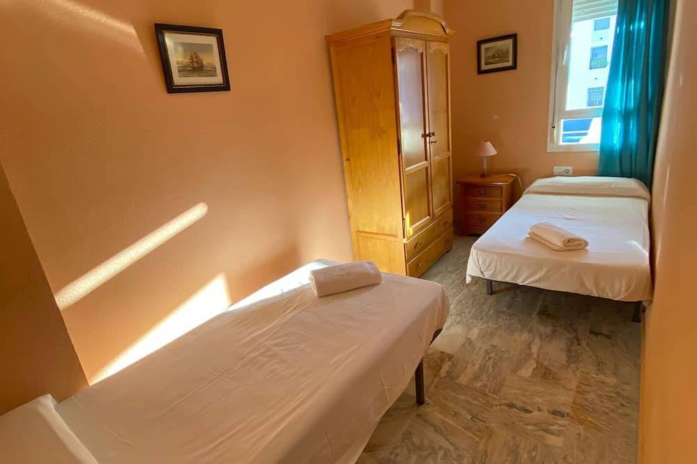 Appartamento intero, Fabulous apartment on the beachfront, outdoor pool, sea views and much more! in Urbasur, Isla Cristina