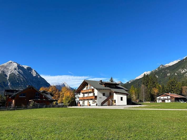 Ferienhaus für 4 Personen, mit Balkon und Garten, mit Haustier