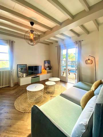 Gîte pour 2 personnes, avec terrasse et vue à Oloron-Sainte-Marie