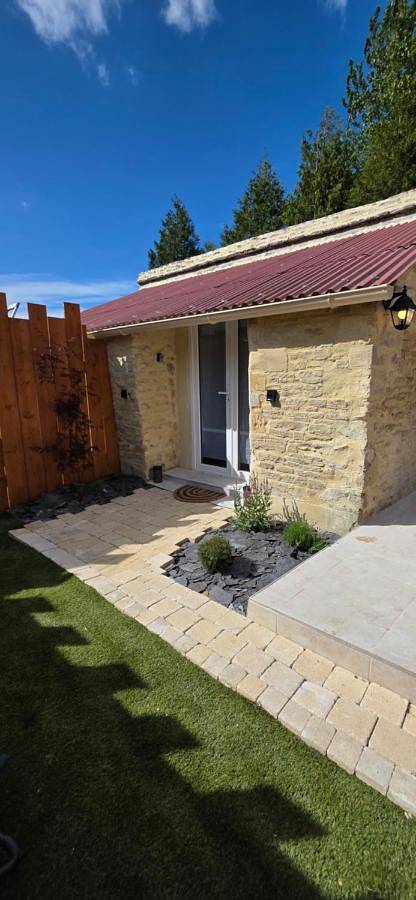 Location de vacances pour 2 personnes, avec jardin et terrasse à Crépon (Calvados)