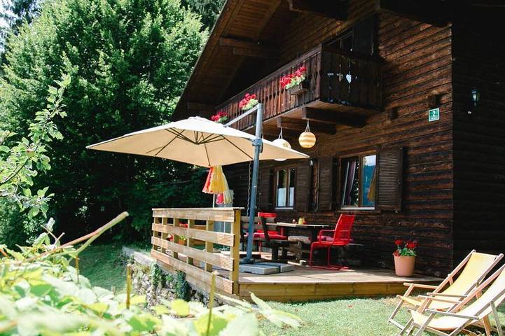Blockhütte für 7 Personen, mit Balkon und Garten in Gerlitzen