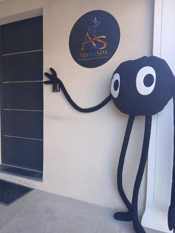 Location de vacances pour 2 personnes, avec jacuzzi ainsi que sauna et terrasse dans Lallaing - 2