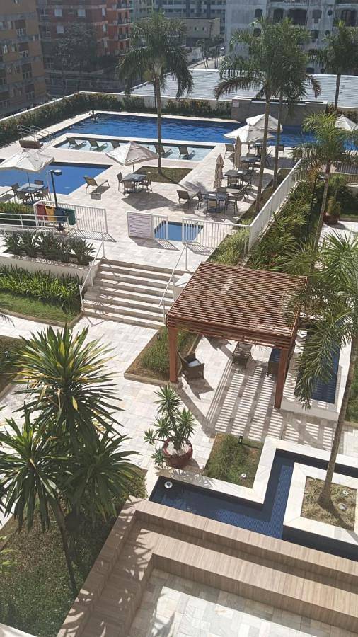 Casas e apartamentos de temporada para 9 pessoas, com piscina e sauna e ainda vista and jardim no Guarujá