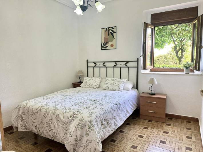 Apartamento de vacaciones para 4 personas, con jardín además de terraza y vistas - 1