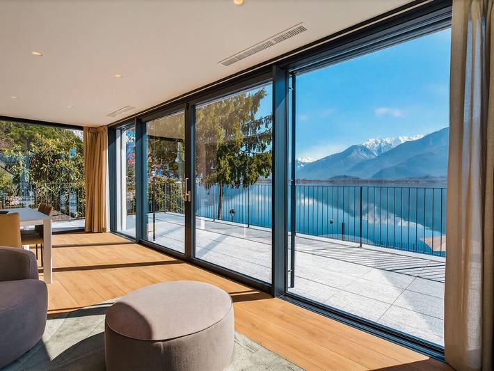 Hütte für 6 Personen, mit Pool und Garten sowie Ausblick und Seeblick am Comer See