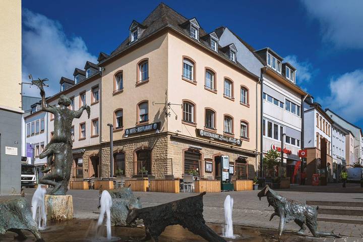 Hotel für 4 Personen, mit Terrasse in Bitburg