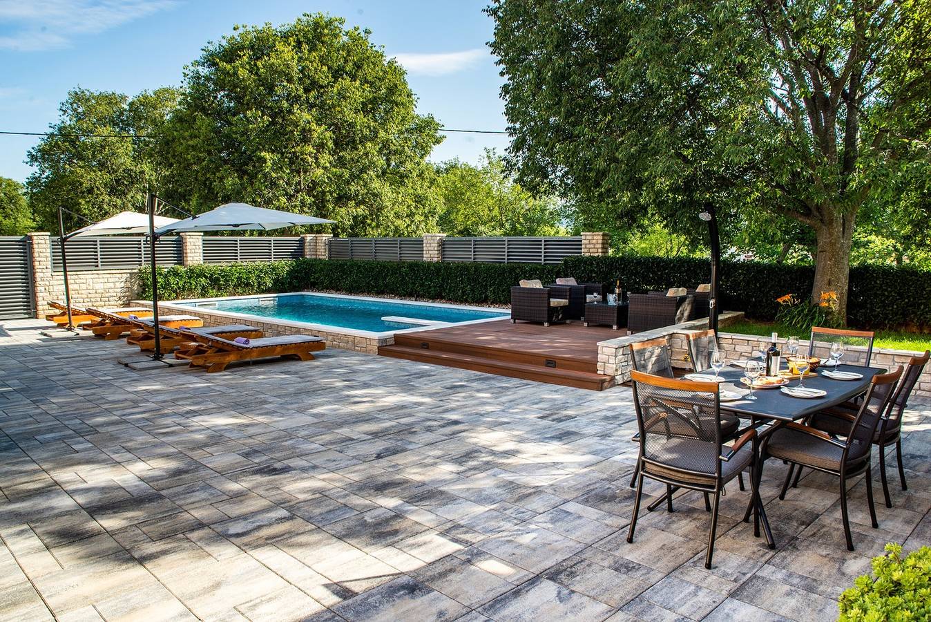 Villa Niko with heated pool in Pridraga, Donji Karin