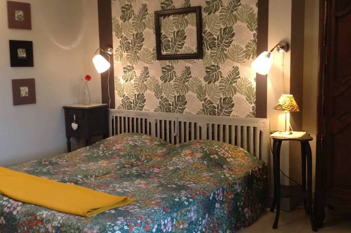 Gîte pour 8 personnes, avec terrasse et jardin dans Aure sur Mer - 3