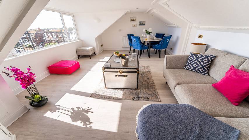 Entire apartment, Stunning Sea View Penthouse - 2 Bedroom - 2 Bathr in Gorleston, Great Yarmouth