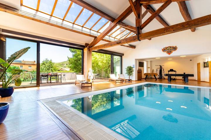 Villa pour 8 personnes, avec jardin, animaux acceptés