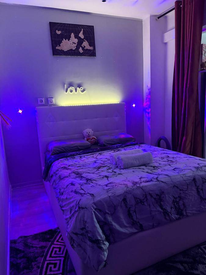 Appartement entier, One-Bedroom Apartment in Deuil-la-Barre, Val-d'Oise