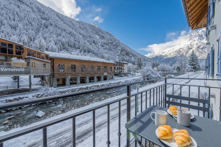 Holiday apartment for 4 people, with sauna and pool as well as balcony and children pool - 1