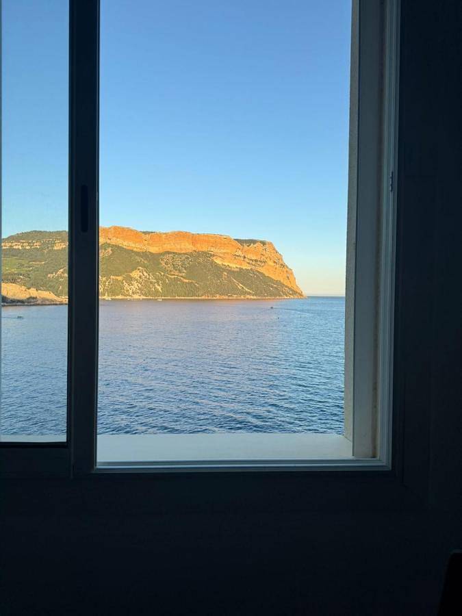 Gîte pour 5 personnes, avec balcon et vue dans Plage Du Bestouan Cassis - 4