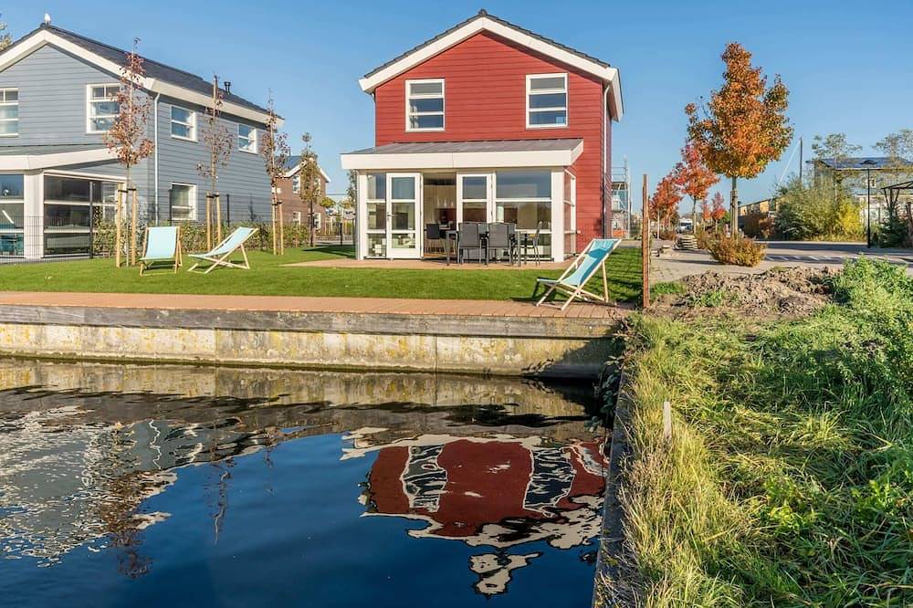 Design, geradlinig and geschmackvoll beschreiben das aus 2018 datierende Inselhaus am besten! Aus de in Oude-Tonge, Goeree-Overflakkee