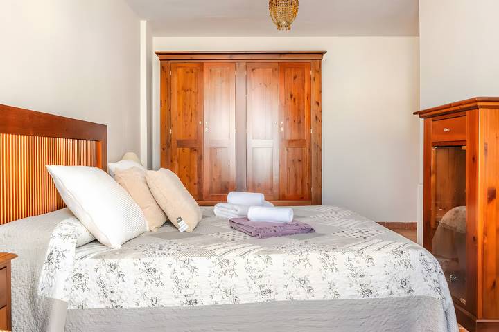 Appartement entier, Appartement 'Fmr Avenida Garrucha 70' avec vue sur la mer, wifi et climatisation in Playa de los Barquicos (Carboneras), Carboneras