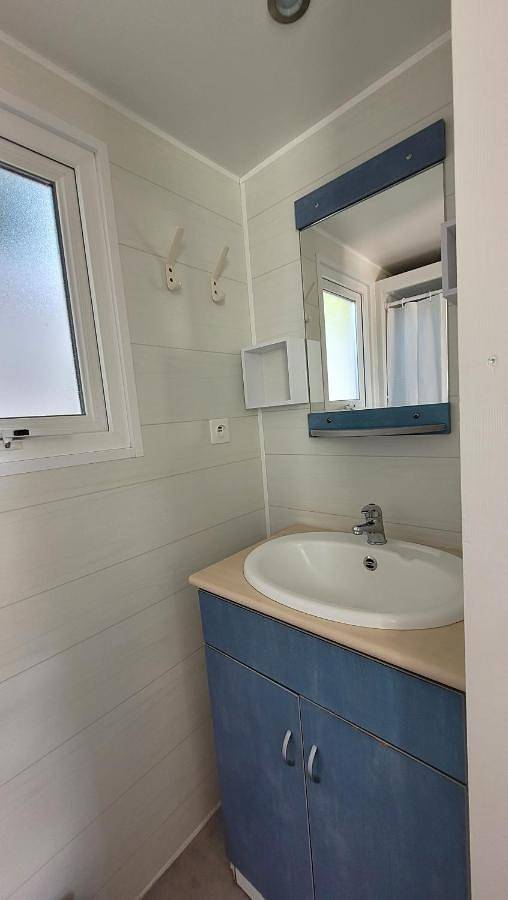 Location de vacances pour 4 personnes, avec piscine et terrasse à Barzan - 4