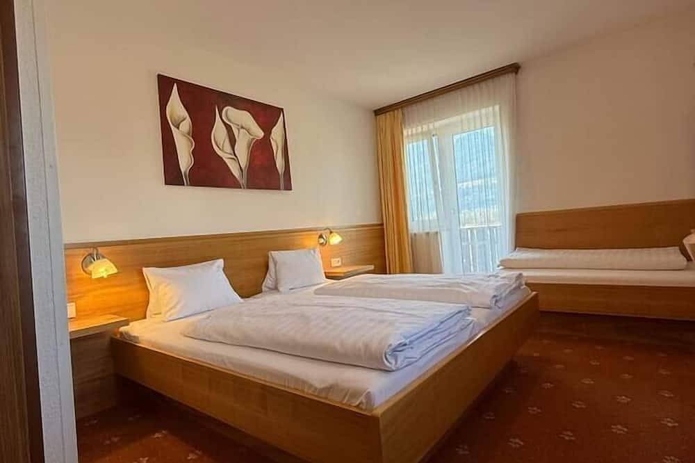 Pension Plattenhof - 4 in Telfs, Innsbruck Land