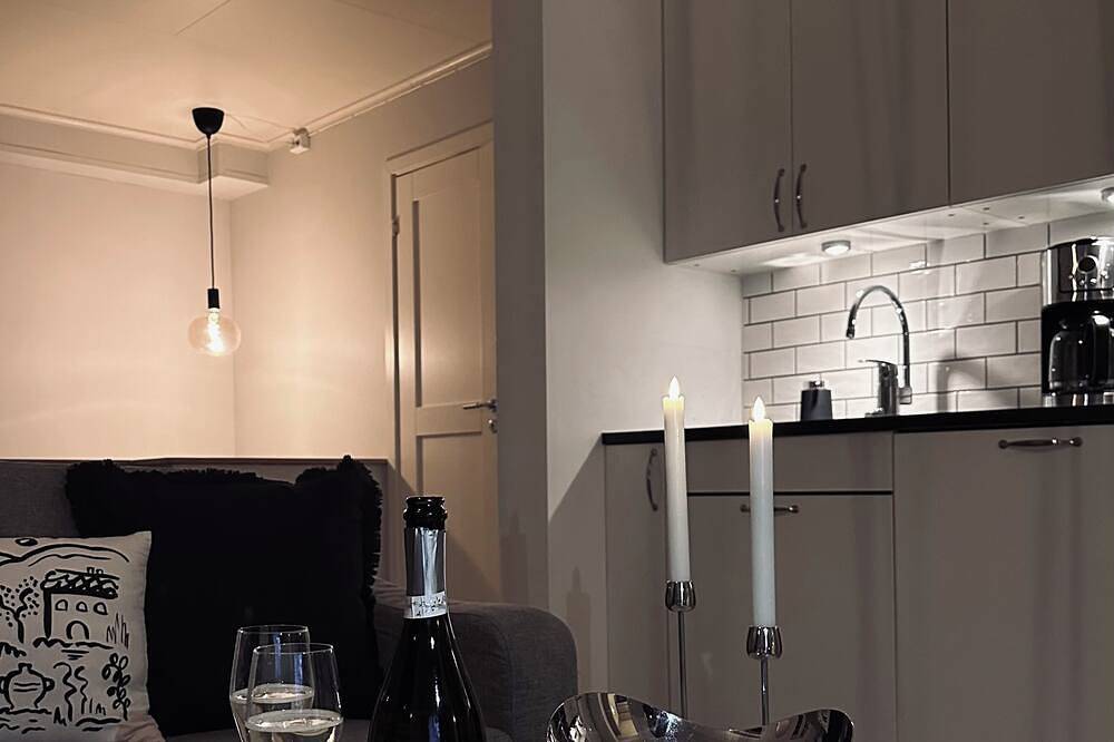 Ganze Wohnung, 2-bedroom apartment in Bodø. Parking and Ev-charge. in Sentrum, Bodø