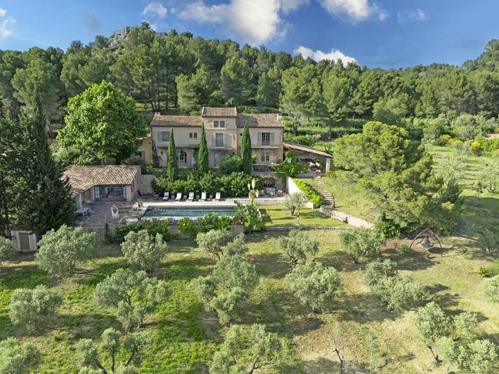 Chambre d’hôte pour 2 personnes à Paradou