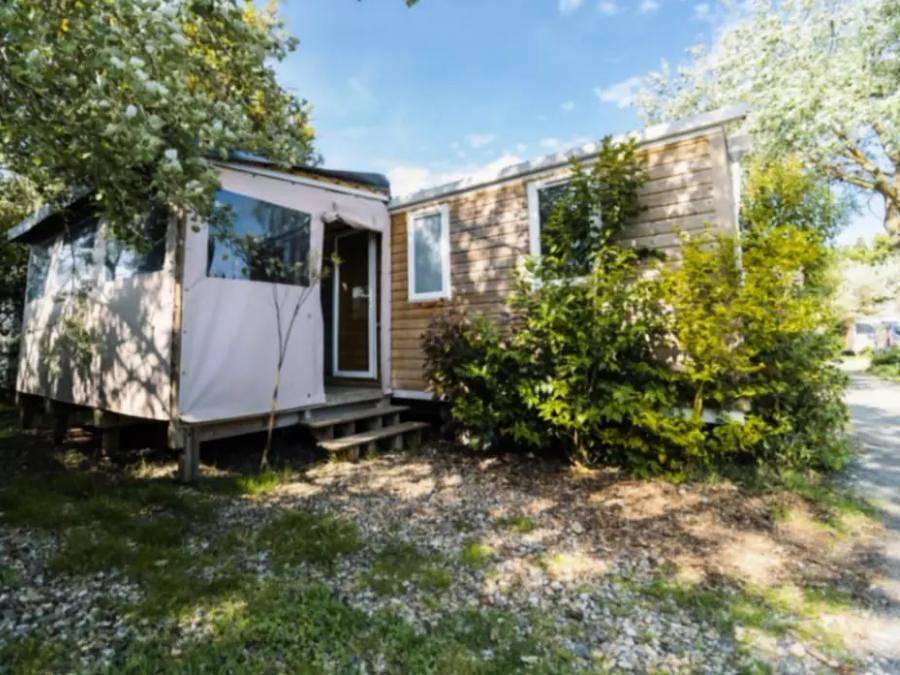 Camping Paradis A La Corniche - Mobilhome 6 personnes - Mobil-home Or 4 Pièces 6 Personnes + Tv in Angoulins, Région de La Rochelle