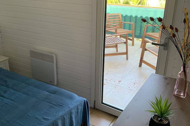 Chalet pour 6 personnes, avec balcon ainsi que jardin et piscine à Gassin - 4
