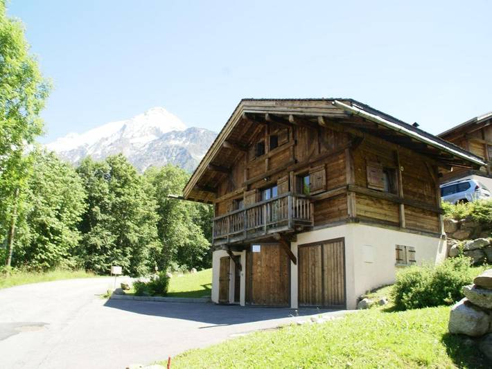 Gîte pour 6 personnes, avec terrasse dans Office De Tourisme Des Houches