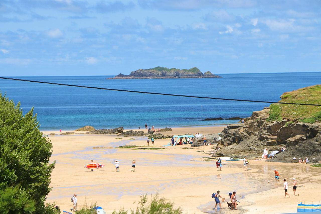 Entire apartment, Three-Bedroom Apartment in Harlyn, Cornwall