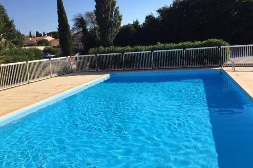 Apartamento entero, Apartment in quiet residence with swimming pool and private parking 4Hamcl2A in Claira, Côte d'Améthyste