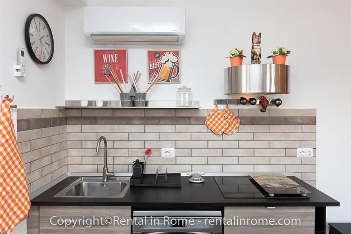 Apartamento entero, Apartamento de vacaciones para 4 personas con balcón/terraza in Roma, Provincia de Roma