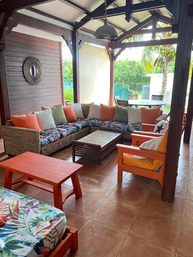 Chambre d’hôte pour 6 personnes, avec jardin ainsi que piscine et vue
