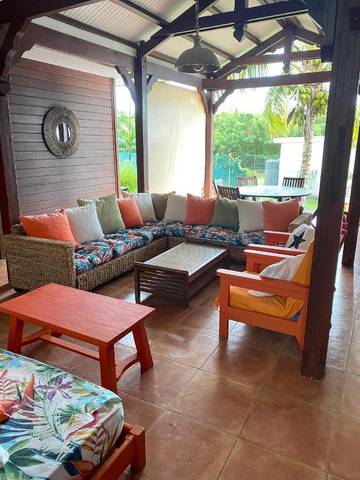 Chambre d’hôte pour 6 personnes, avec jardin ainsi que piscine et vue dans Pointe-à-Pitre