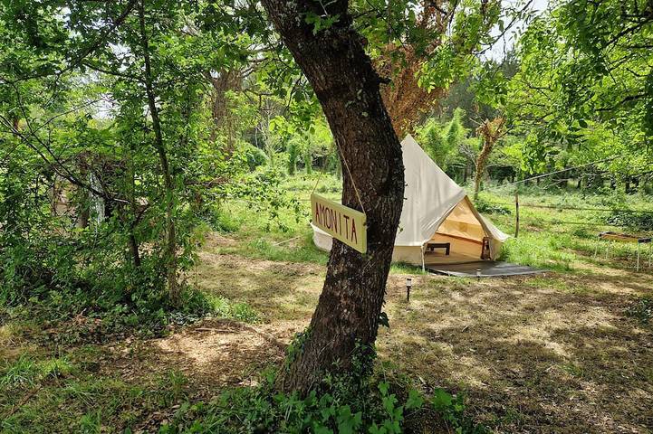 Expérience équestre et bain nordique privé. in Ambrus, Région de Nérac