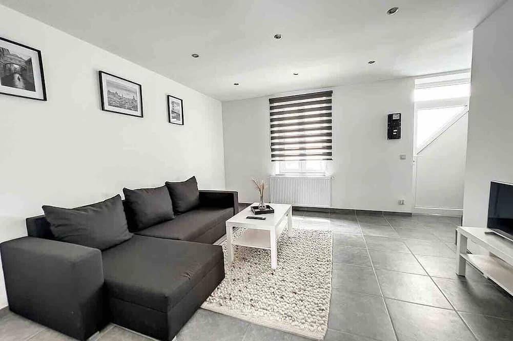 Wauters 75 Bruxelles-charleroi-airport in Ransart, Charleroi