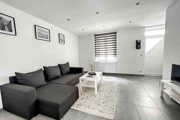 Gîte pour 6 personnes, avec balcon dans Aéroport de Charleroi Bruxelles Sud Gosselies