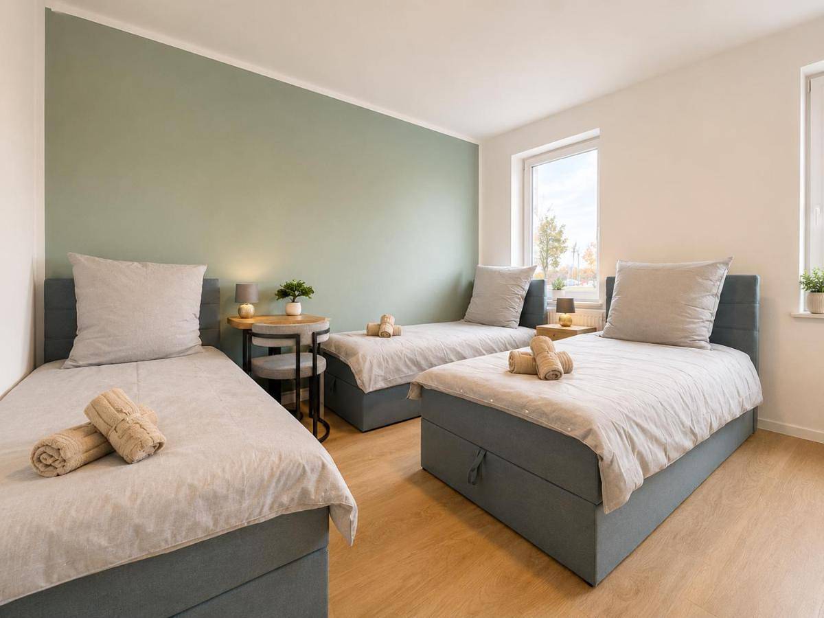Leipzig Garden Rooms - Near Lake & easy Parking in Südwest, Leipzig