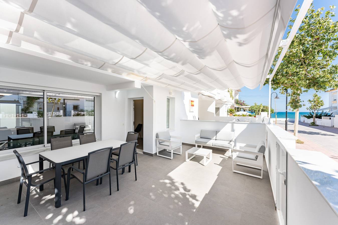 Holiday Home '248 New Frontline Beach Mollina' with Sea View, Wi-Fi and Air Conditioning in La Cala de Mijas, Mijas