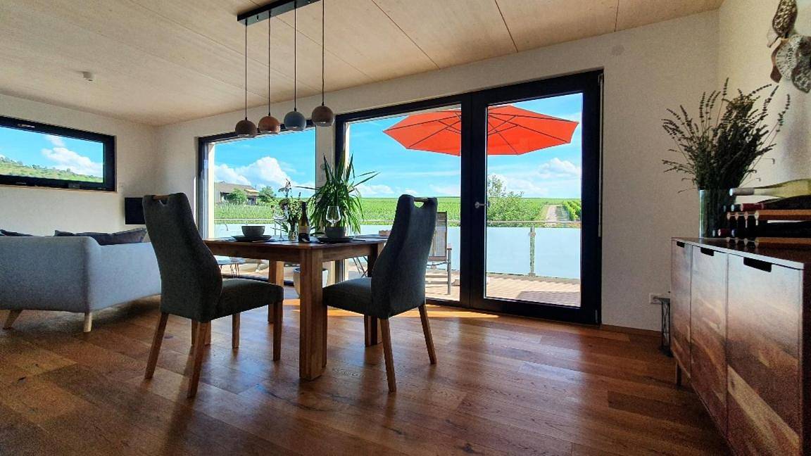 Ganze Wohnung, Apartment with Balcony in Bischoffingen, Vogtsburg im Kaiserstuhl
