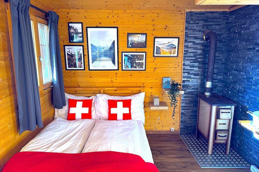 Swisshut Idyllic Farm Cabin - Chalet Grabenmühle 2 in Sigriswil, Meer van Thun
