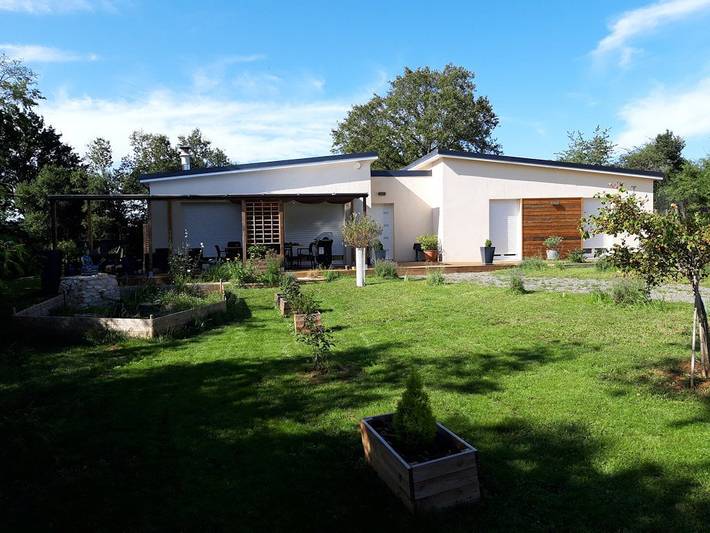 Chambre d’hôte pour 2 personnes, avec jardin dans Nièvre