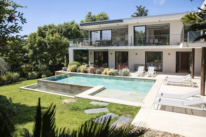 Chalet para 8 personas, con piscina y jardín - 1