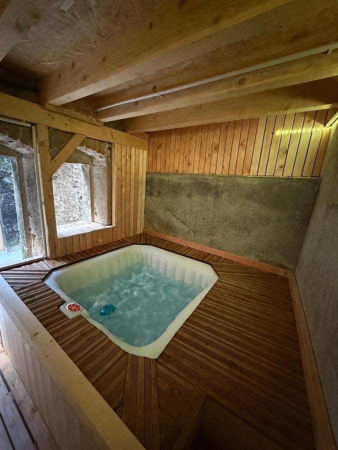 Appartement de vacances pour 6 personnes, avec Terrasse ainsi que Jacuzzi et Sauna
