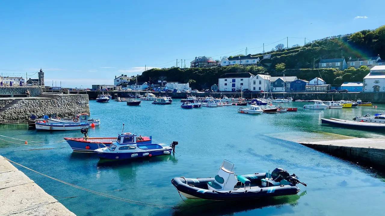 Holiday home for 4 people with garden in Porthleven, Cornwall