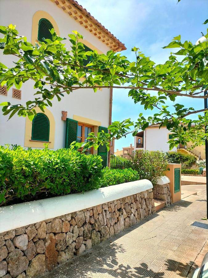Gîte pour 2 personnes, avec jardin ainsi que vue et piscine dans Campos - 3