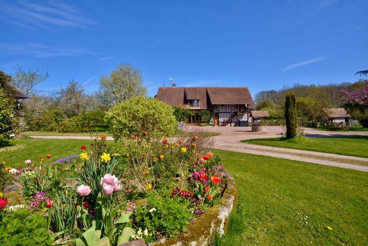 Location de vacances pour 4 personnes, avec vue et jardin à Pierrefitte-en-Auge - 2