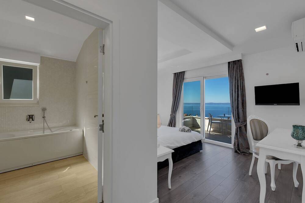 Villa Prestige in Bast in Baska Voda, Makarska Riviera