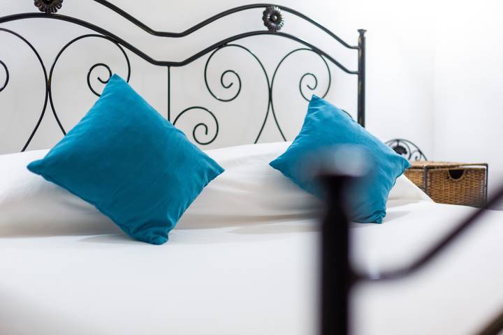 Gîte pour 4 personnes, avec terrasse ainsi que jardin et vue, animaux acceptés à Porto Pino - 3