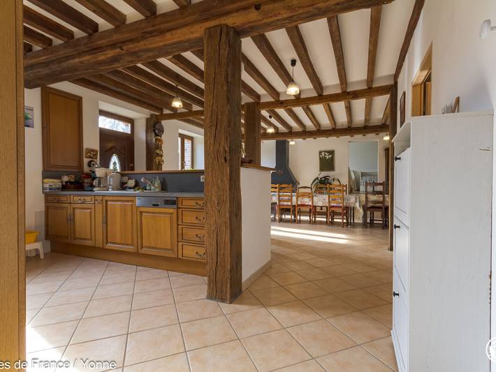 Geräumiges Landhaus mit 4 Schlafzimmern in der Puisaye in Charny-Orée-de-Puisaye, Auxerre und Umgebung