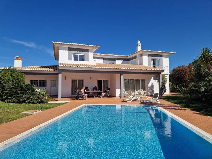 Holiday rental for 8 people, with Balcony and Terrace as well as Garden and Pool in Luz