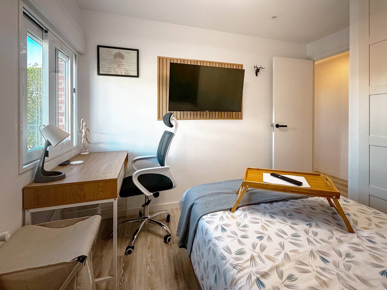 Entire vacation apartment, M (Vde612)Lima: habitación perfecta para vivir y c in Madrid, Madrid Province